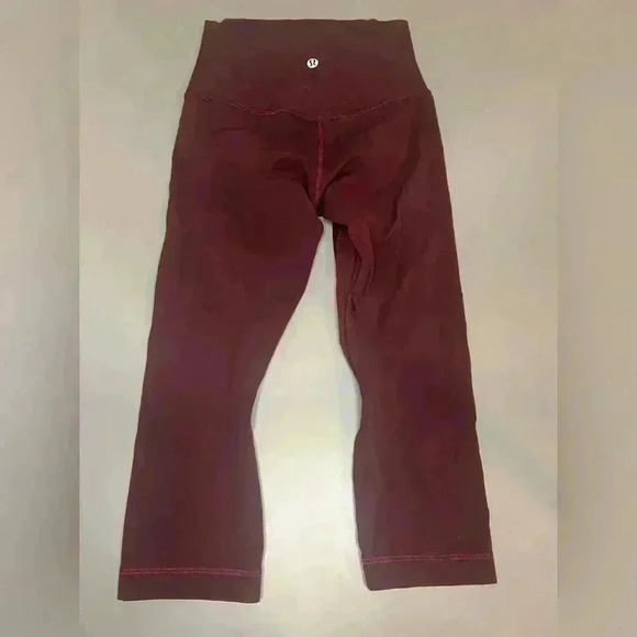 Women’s Lululemon Dark Maroon leggings - Picture 4 of 5